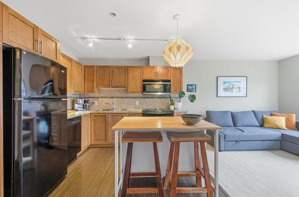 319 1211 VILLAGE GREEN WAY, Squamish BC V8B 0R7, Squamish BC — Residential for Sale - Photo 2