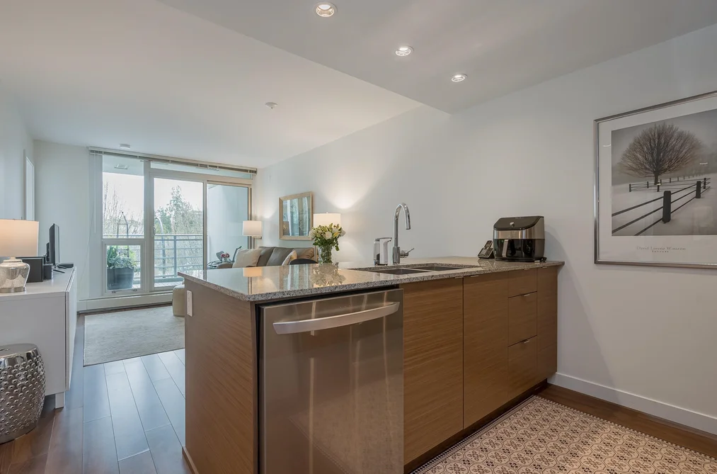 319 135 E 17TH STREET, North Vancouver BC V7L 0C4, North Vancouver BC — Residential for Sale - Photo 4