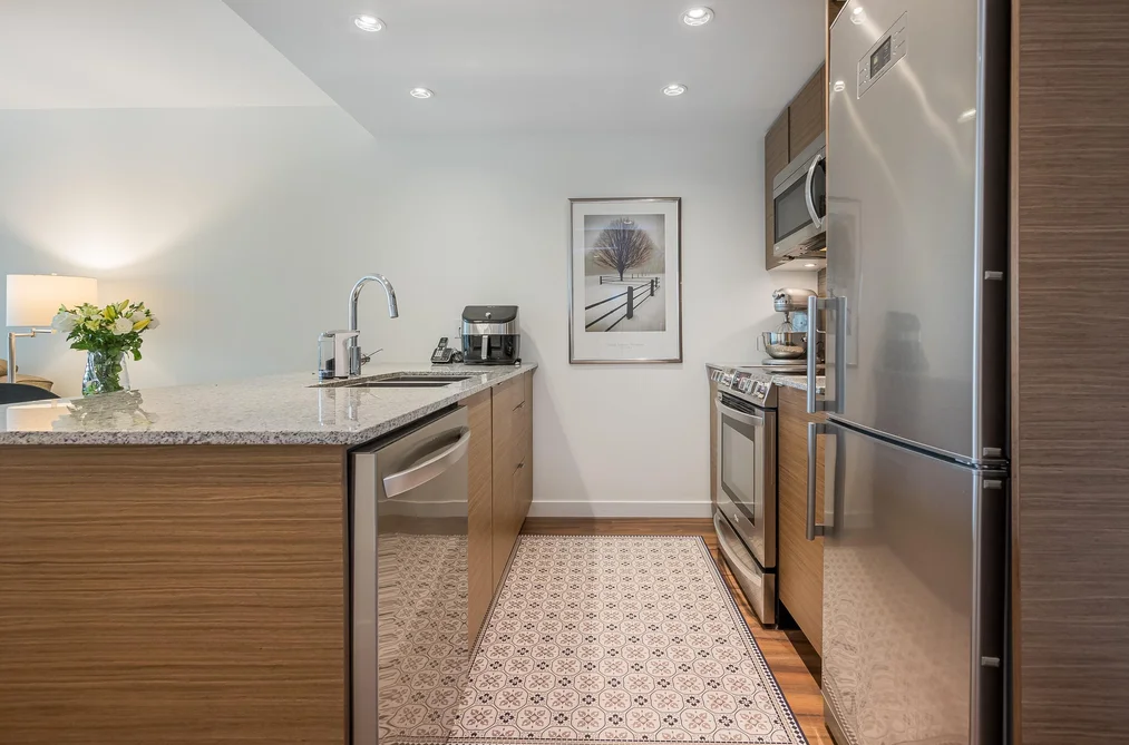 319 135 E 17TH STREET, North Vancouver BC V7L 0C4, North Vancouver BC — Residential for Sale - Photo 5