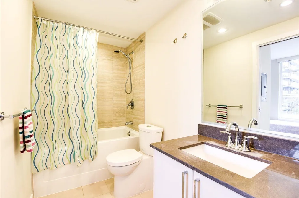 319 38 W 1ST STREET, Vancouver BC V5Y 0K3, Vancouver BC — Residential for Sale - Photo 5