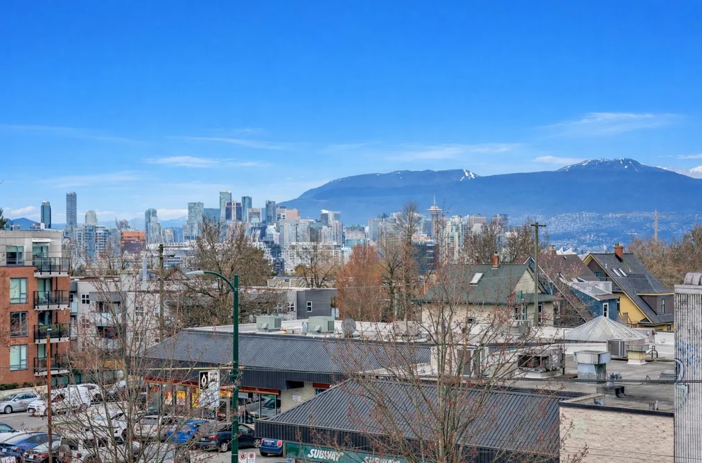 Condo for sale at 319 630 E Broadway Vancouver British Columbia - MLS: R3105159