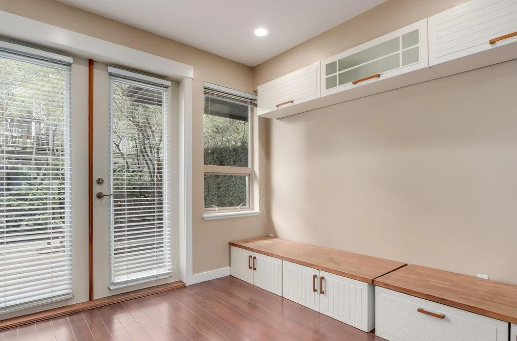 319 E 15TH STREET, North Vancouver BC V7L 2R6, North Vancouver BC — Residential for Sale — Photo 3 of 18