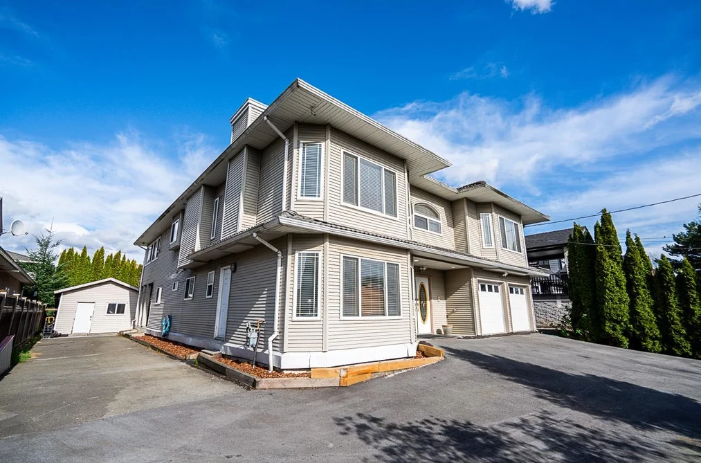 319 LAWRENCE STREET, New Westminster BC V3M 5L3, New Westminster BC — Residential for Sale - Photo 2