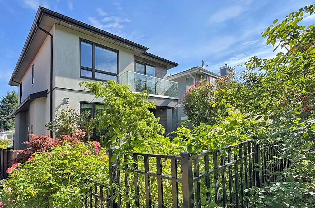 House for sale at 3191 E 21st Avenue Vancouver British Columbia - MLS: R3145427