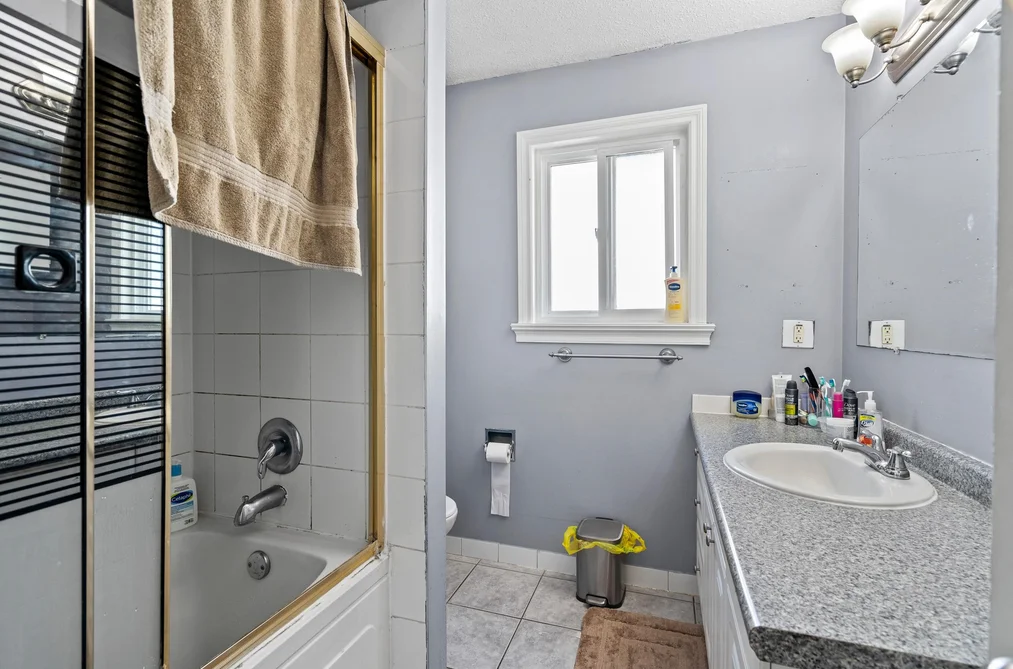 31919 ROYAL CRESCENT, Abbotsford BC V2T 2J2, Abbotsford BC — Residential for Sale — Photo 19 of 39