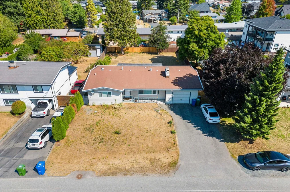 31919 ROYAL CRESCENT, Abbotsford BC V2T 2J2, Abbotsford BC — Residential for Sale — Photo 3 of 39