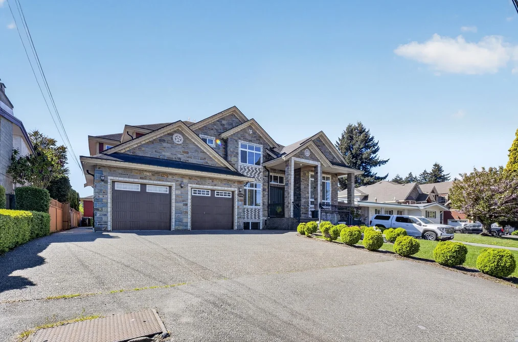 31920 GLENWOOD AVENUE, Abbotsford BC V2T 1E5, Abbotsford BC — Residential for Sale - Photo 2