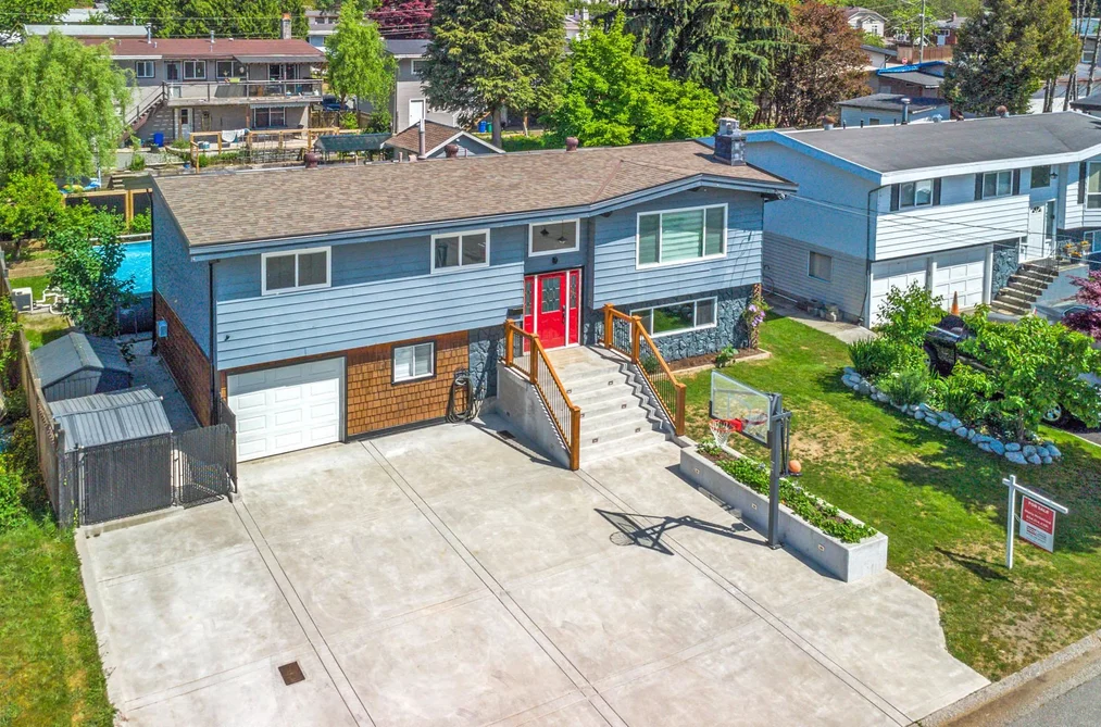 House for sale at 31921 Starling Avenue Mission British Columbia - MLS: R3102210