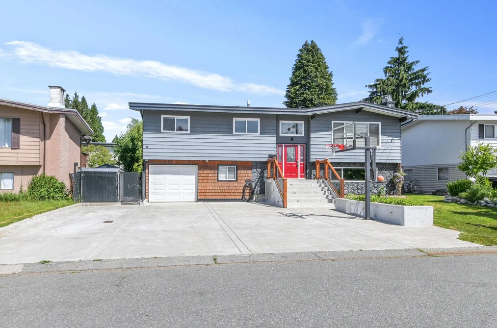31921 STARLING AVENUE, Mission BC V2V 4T8, Mission BC — Residential for Sale - Photo 2