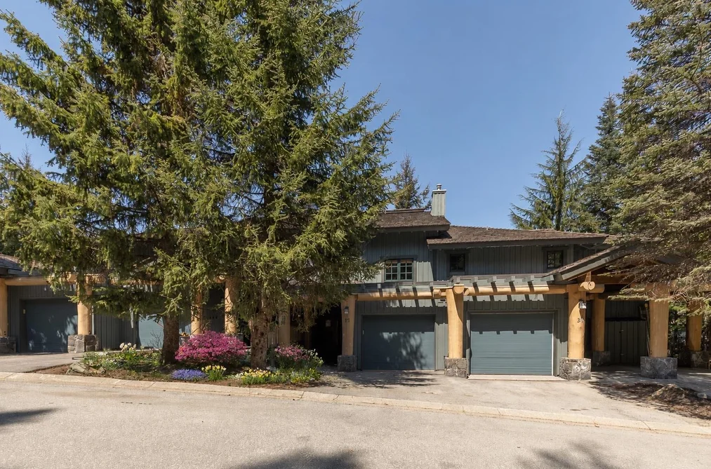 Townhouse for sale at 32 2250 Nordic Drive Whistler British Columbia - MLS: R3122715