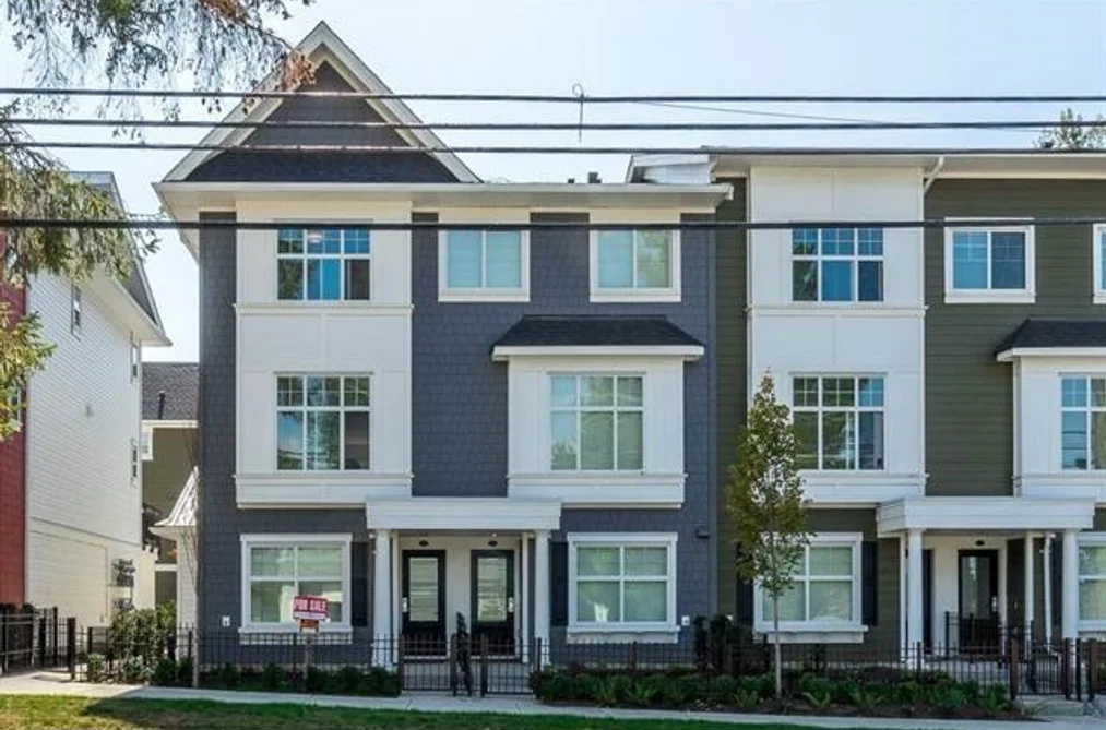 Townhouse for sale at 32 27735 Roundhouse Drive Abbotsford British Columbia - MLS: R3168432