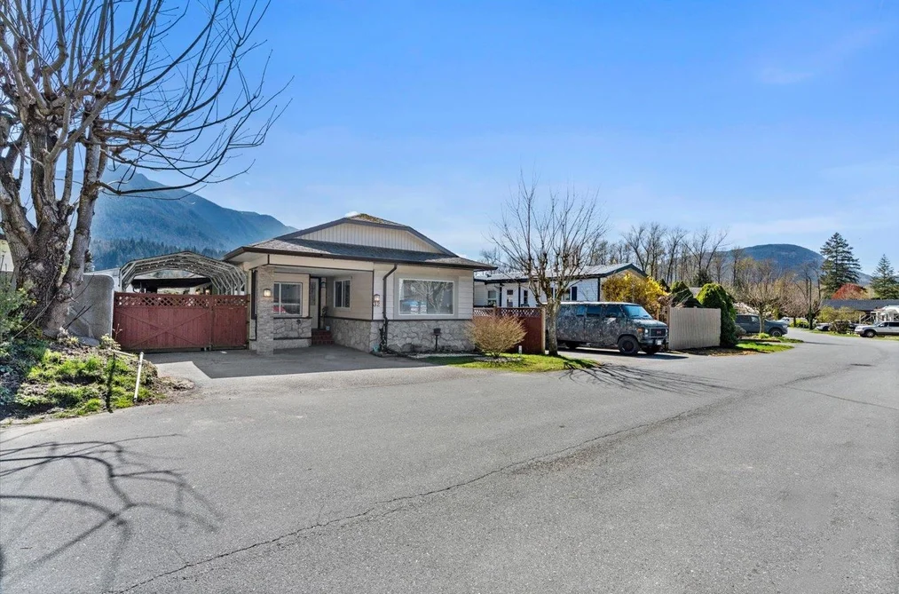 32 46511 CHILLIWACK LAKE ROAD, Sardis - Chwk River Valley BC V2R 3S3, Sardis - Chwk River Valley BC — Residential for Sale - Photo 4