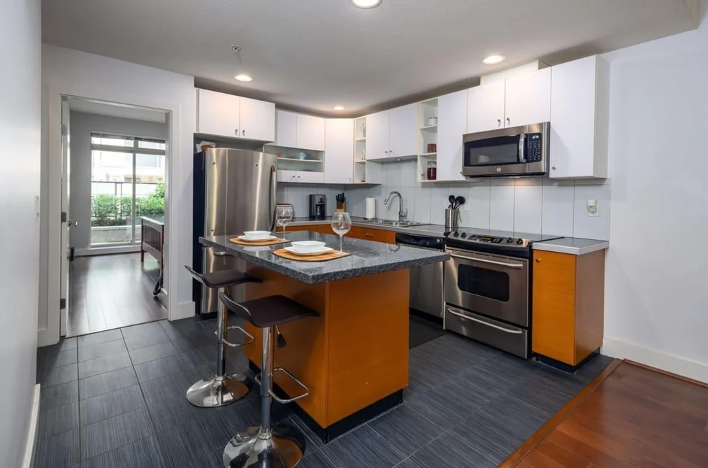 32 728 W 14TH STREET, North Vancouver BC V7M 0A8, North Vancouver BC — Residential for Sale - Photo 3
