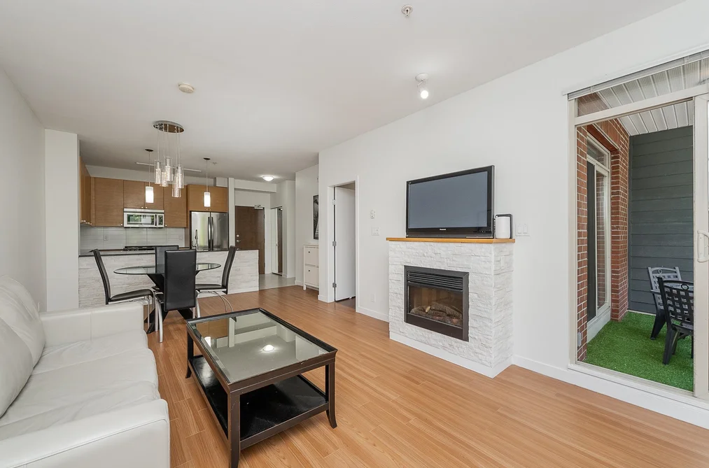 Condo for sale at 320 101 Morrissey Road Port Moody British Columbia - MLS: R3125633