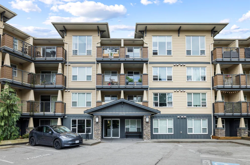 Condo for sale at 320 2565 Campbell Avenue Abbotsford British Columbia - MLS: R3117511