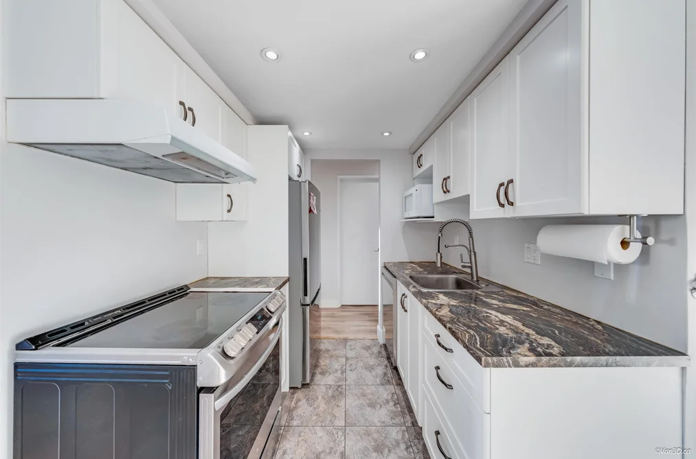 320 3080 LONSDALE AVENUE, North Vancouver BC V7N 3J5, North Vancouver BC — Residential for Sale - Photo 2