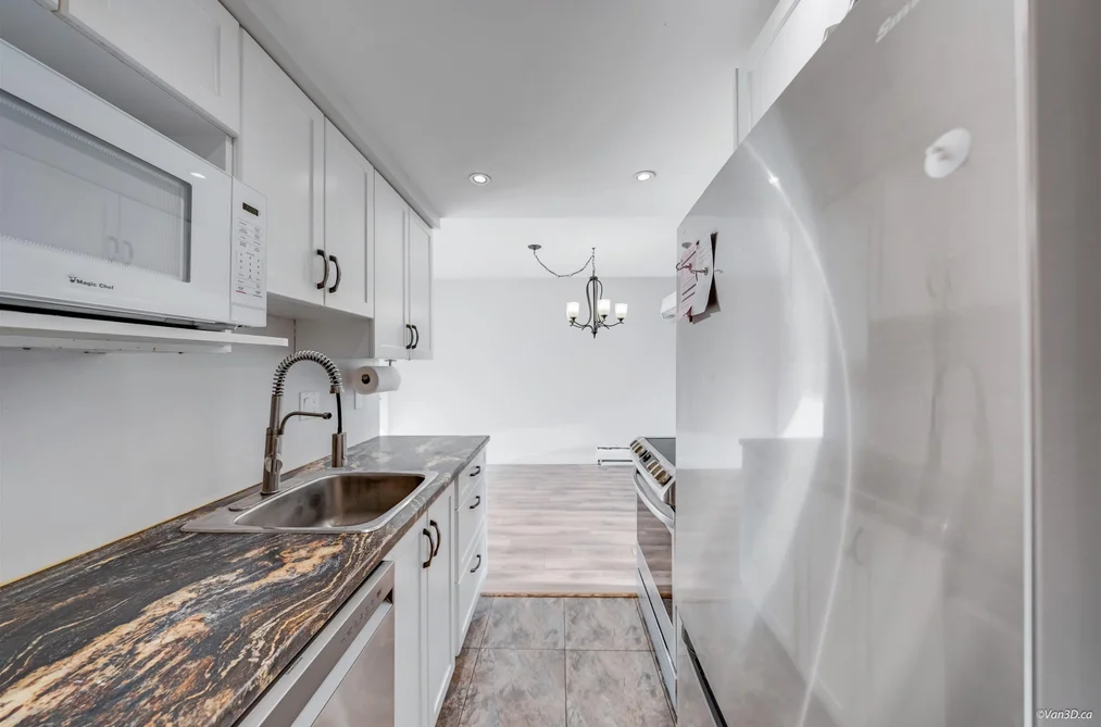 320 3080 LONSDALE AVENUE, North Vancouver BC V7N 3J5, North Vancouver BC — Residential for Sale - Photo 3
