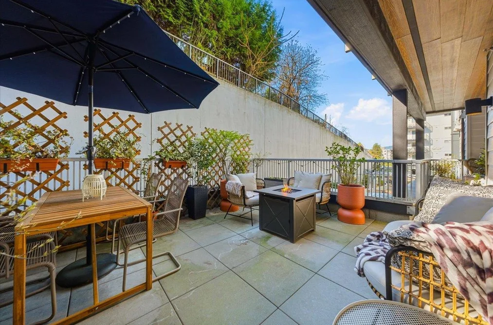 Condo for sale at 320 3229 St Johns Street Port Moody British Columbia - MLS: R3114330