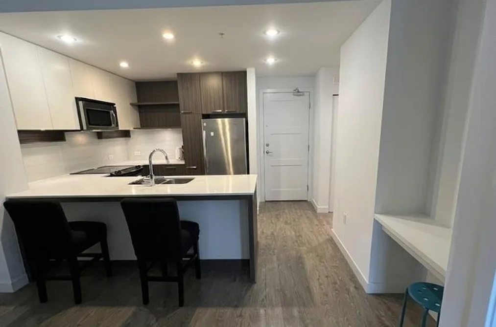 Condo for sale at 320 608 Como Lake Coquitlam British Columbia - MLS: R3119102