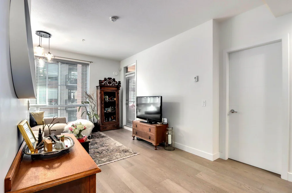 320 723 W 3RD STREET, North Vancouver BC V7M 0E4, North Vancouver BC — Residential for Sale - Photo 5