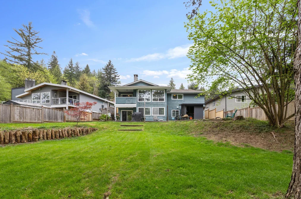 320 GLOUCESTER COURT, Coquitlam BC V3K 5S5, Coquitlam BC — Residential for Sale - Photo 3