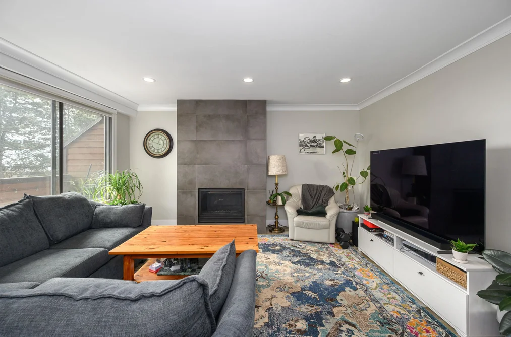 3201 LONSDALE AVENUE, North Vancouver BC V7N 4G8, North Vancouver BC — Residential for Sale - Photo 2