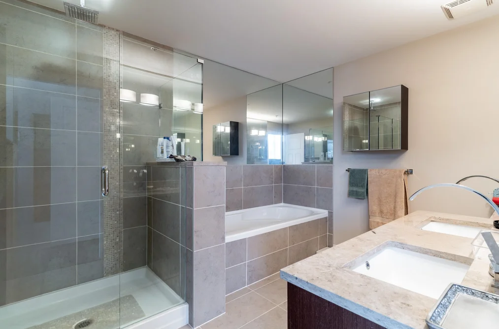 3202 2978 GLEN DRIVE, Coquitlam BC V3B 0C3, Coquitlam BC — Residential for Sale — Photo 18 of 40