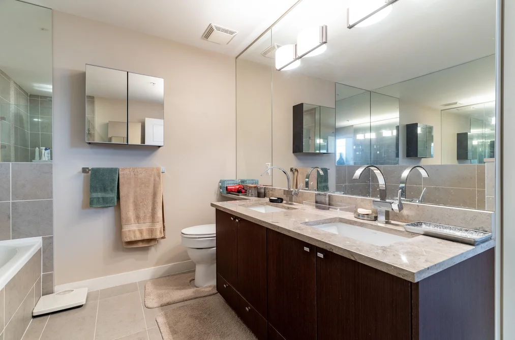 3202 2978 GLEN DRIVE, Coquitlam BC V3B 0C3, Coquitlam BC — Residential for Sale — Photo 19 of 40