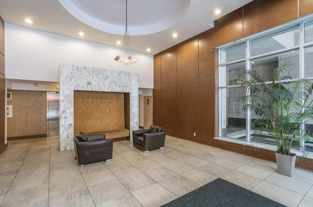 3202 2978 GLEN DRIVE, Coquitlam BC V3B 0C3, Coquitlam BC — Residential for Sale — Photo 3 of 40