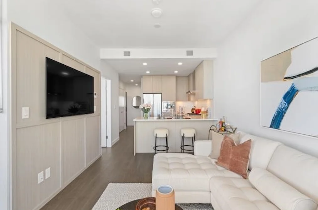 3204 518 CLARKE ROAD, Coquitlam BC V3J 3X2, Coquitlam BC — Residential for Sale - Photo 4