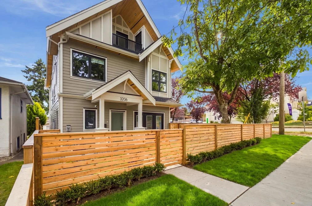 Half Duplex for sale at 3206 E Georgia Street Vancouver British Columbia - MLS: R3151359