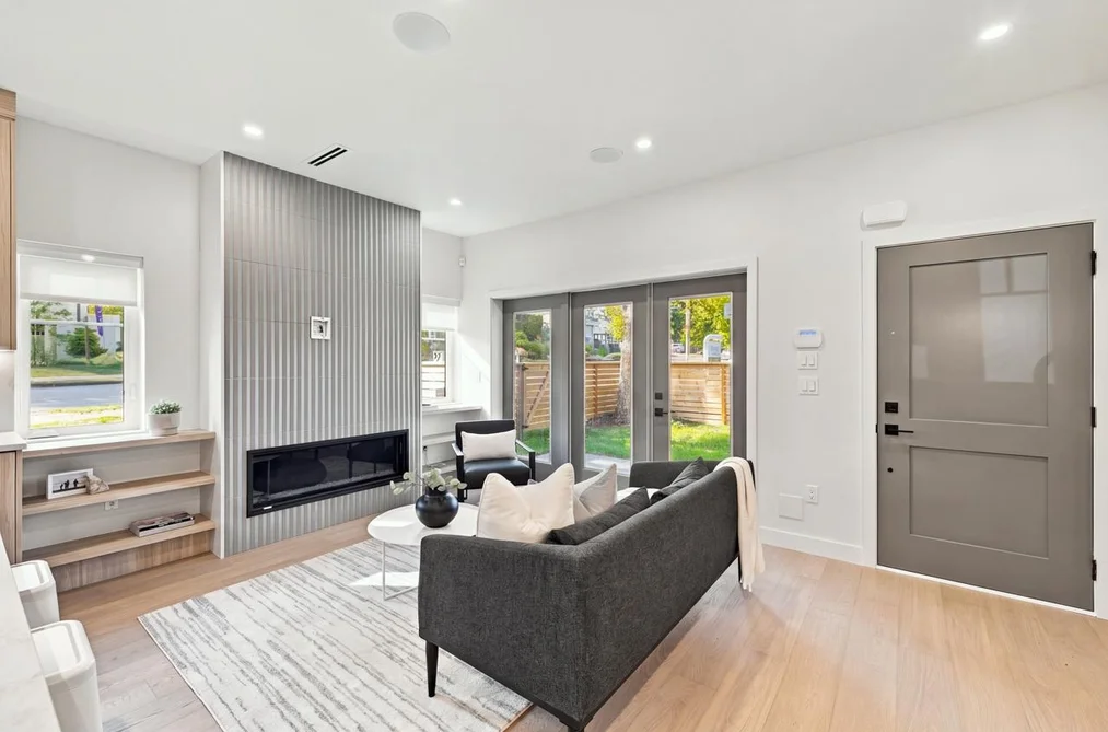 3206 E Georgia Street, Vancouver, BC - Half Duplex for Sale - Photo 4 of 31