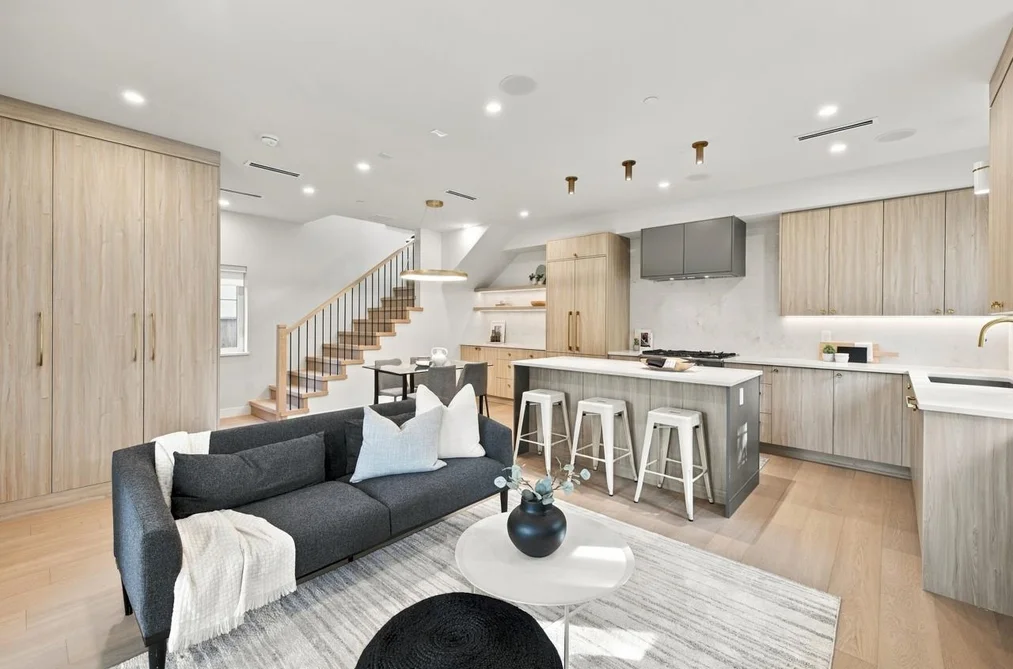 3206 E Georgia Street, Vancouver, BC - Half Duplex for Sale - Photo 6 of 31