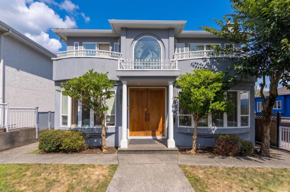 House for sale at 3207 Vimy Crescent Vancouver British Columbia - MLS: R3162609