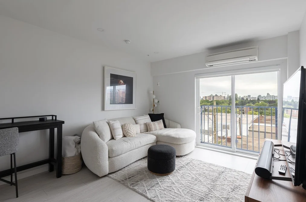 321 1120 E GEORGIA STREET, Vancouver BC V6A 0K2, Vancouver BC — Residential for Sale - Photo 2