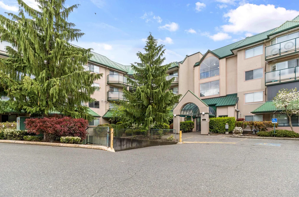 321 2962 TRETHEWEY STREET, Abbotsford BC V2T 4M3, Abbotsford BC — Residential for Sale - Photo 2
