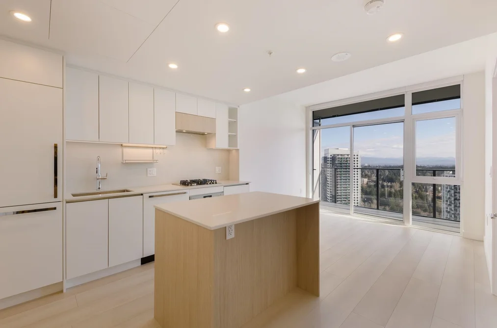 Condo for sale at 3211 13573 98a Avenue Surrey British Columbia - MLS: R3139278
