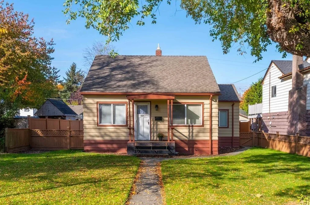 House for sale at 3211 Catalina Crescent Richmond British Columbia - MLS: R3147078