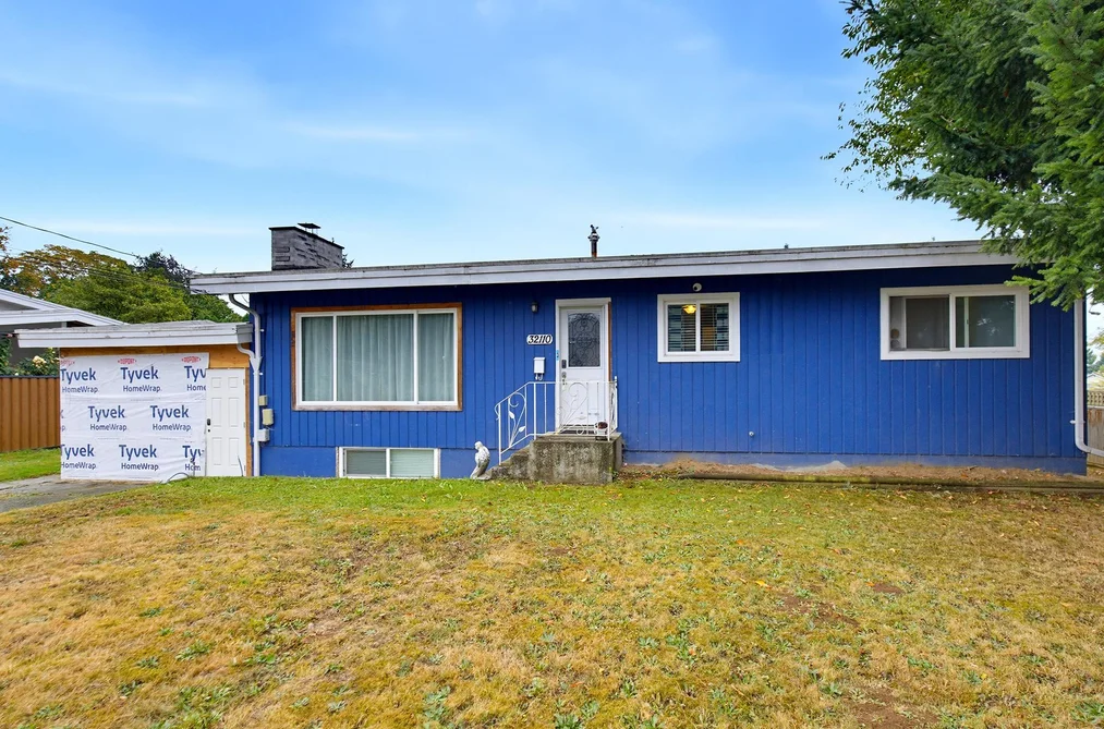 House for sale at 32110 Bueckert Avenue Mission British Columbia - MLS: R3166975