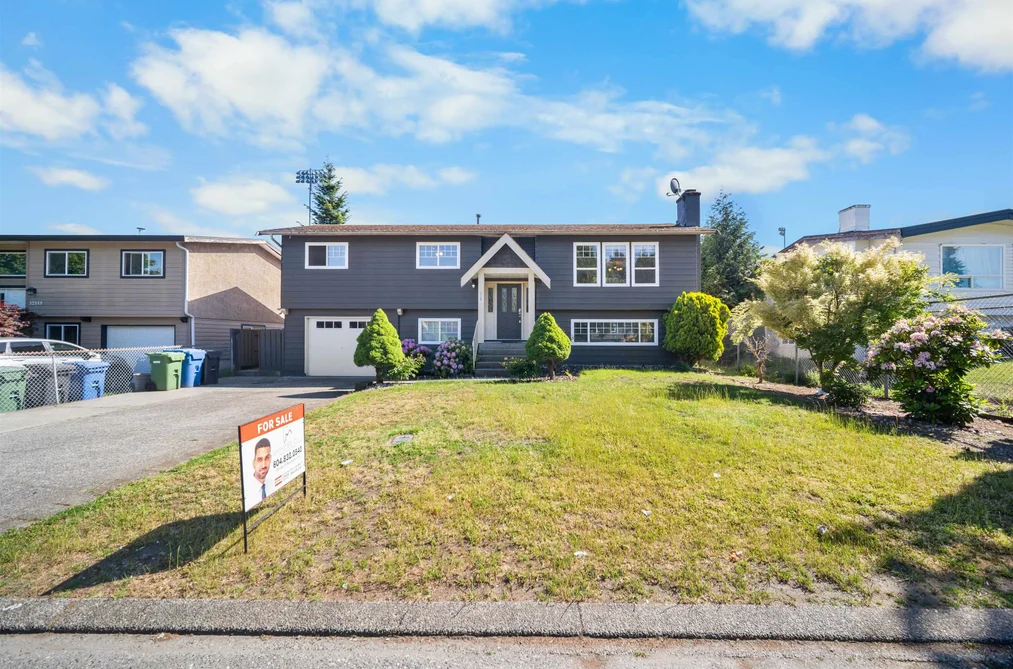 House for sale at 32138 Astoria Crescent Abbotsford British Columbia - MLS: R3126338
