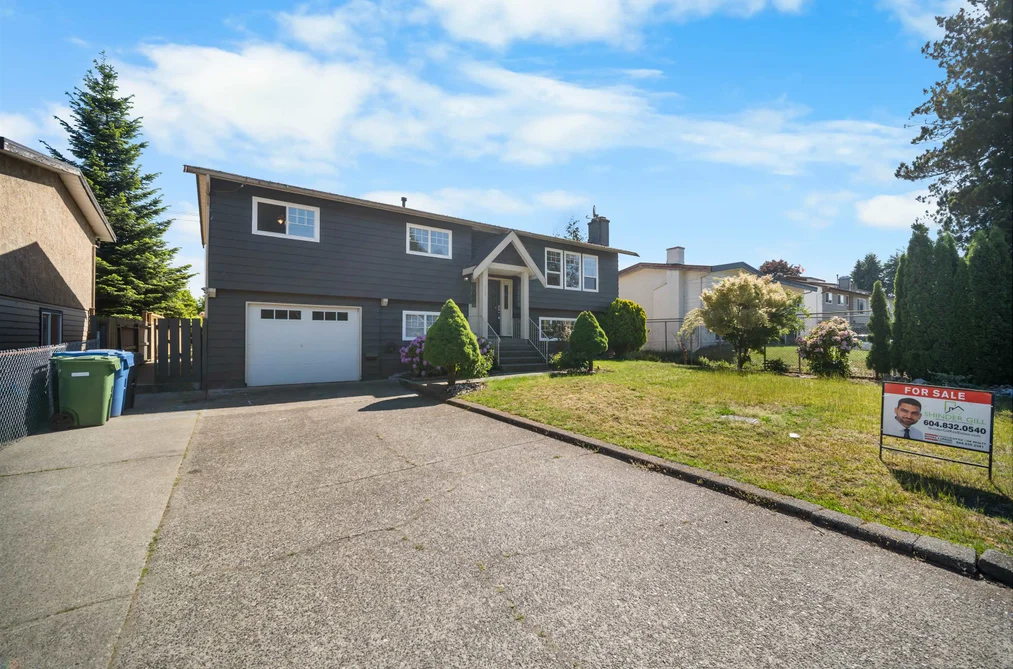32138 ASTORIA CRESCENT, Abbotsford BC V2T 4P5, Abbotsford BC — Residential for Sale - Photo 2