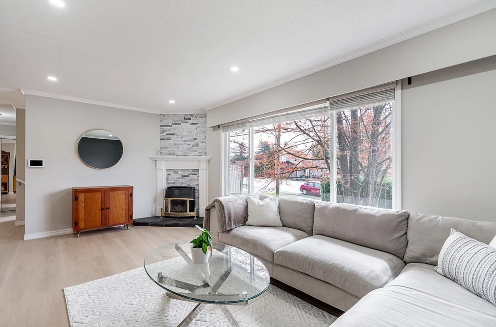 32157 HOLIDAY AVENUE, Mission BC V2V 2N3, Mission BC — Residential for Sale - Photo 2