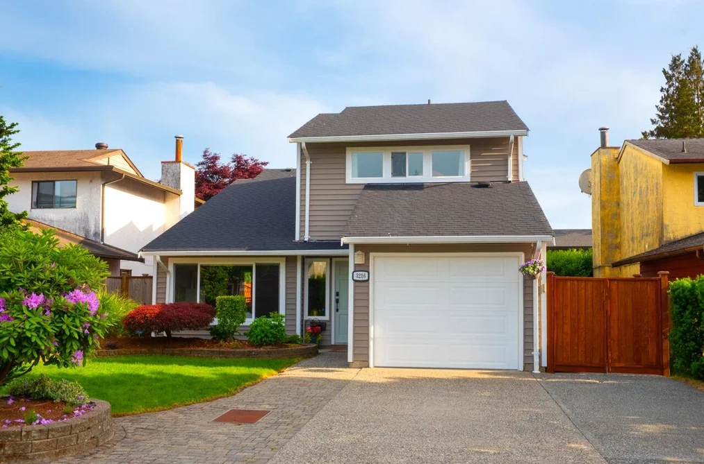 3216 SAVARY AVENUE, Coquitlam BC V3E 1M3, Coquitlam BC — Residential for Sale - Photo 2