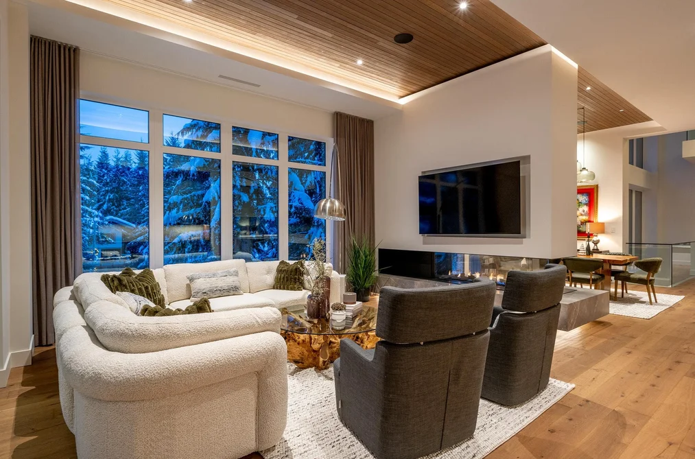 3218 JUNIPER PLACE, Whistler BC V8E 0B8, Whistler BC — Residential for Sale - Photo 3