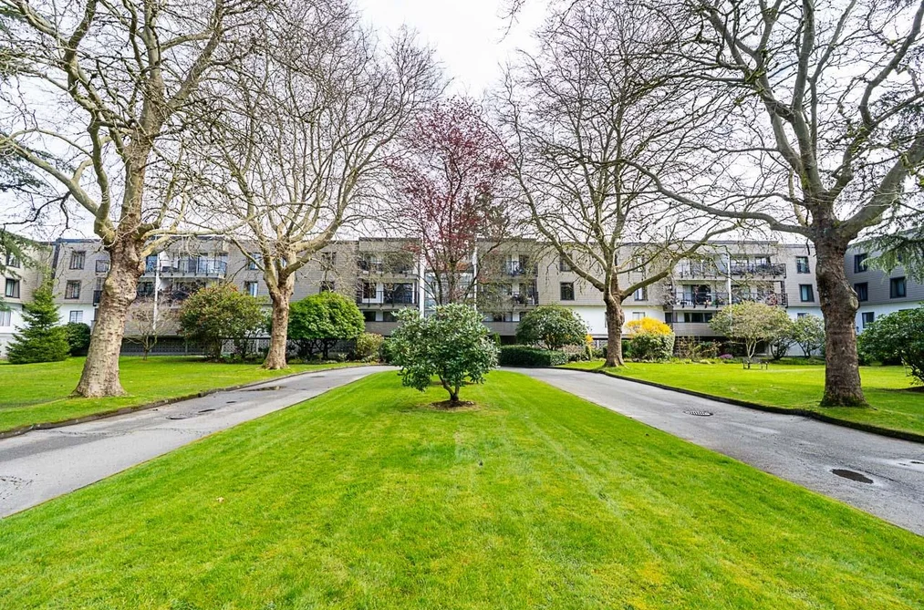 Condo for sale at 322 8880 No. 1 Road Richmond British Columbia - MLS: R3108061