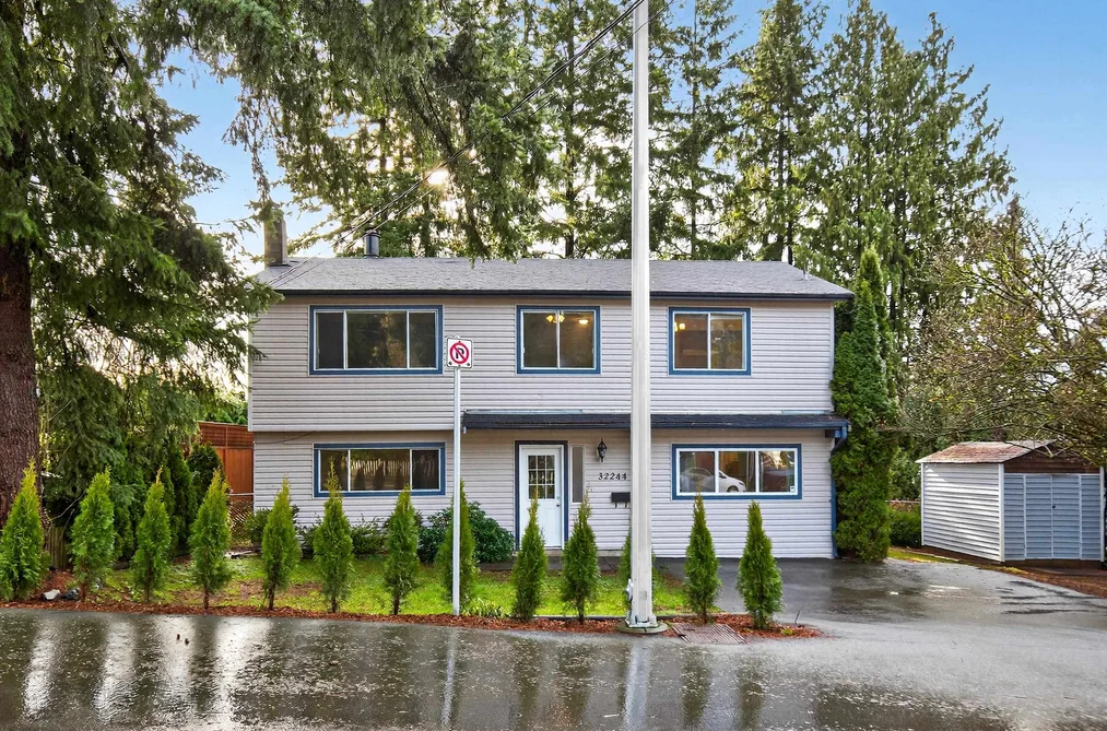 House for sale at 32244 14th Avenue Mission British Columbia - MLS: R3079710