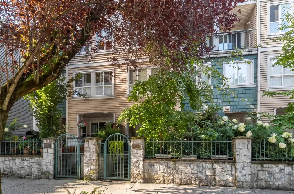 Townhouse for sale at 3228 Heather Street Vancouver British Columbia - MLS: R3161445