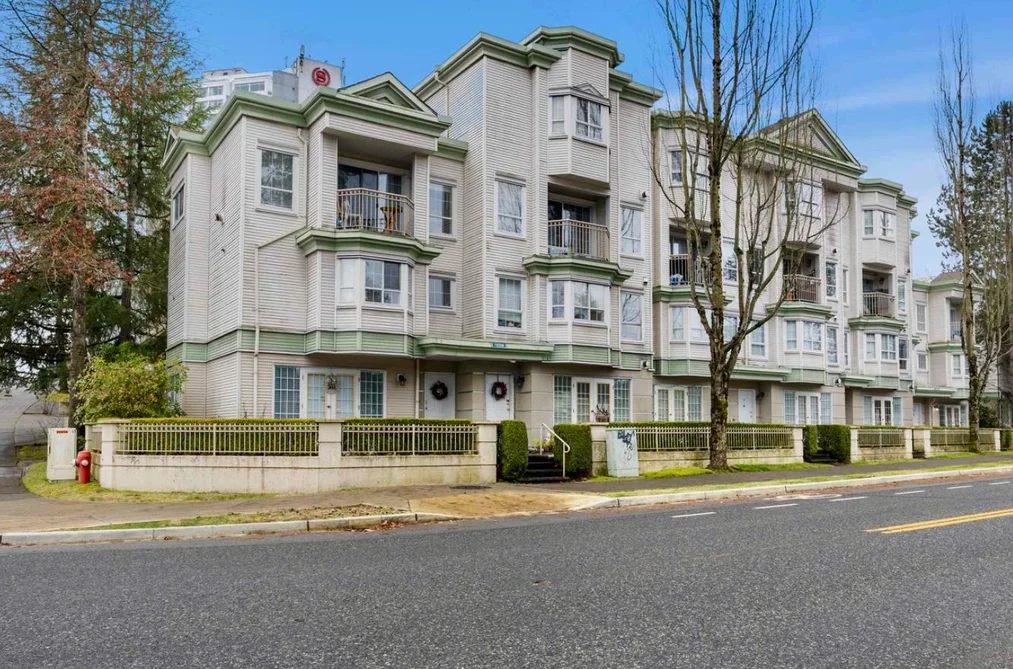 Condo for sale at 323 15268 W 105 Ave Avenue Surrey British Columbia - MLS: R3132088