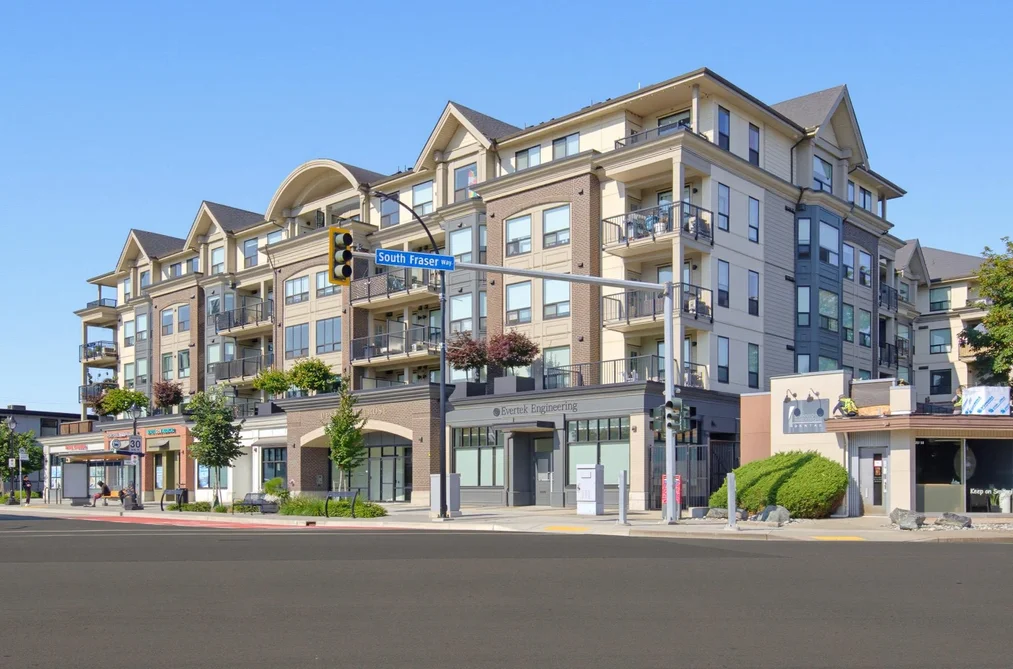 Condo for sale at 323 2493 Montrose Avenue Abbotsford British Columbia - MLS: R3163993