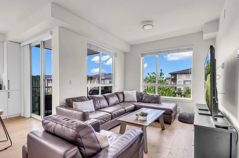 Condo for sale at 323 7506 199a Street Langley British Columbia - MLS: R3126485